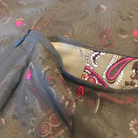 Apostrophe Sheer Overlay Pencil Skirt Paisley - Picture 7 of 8